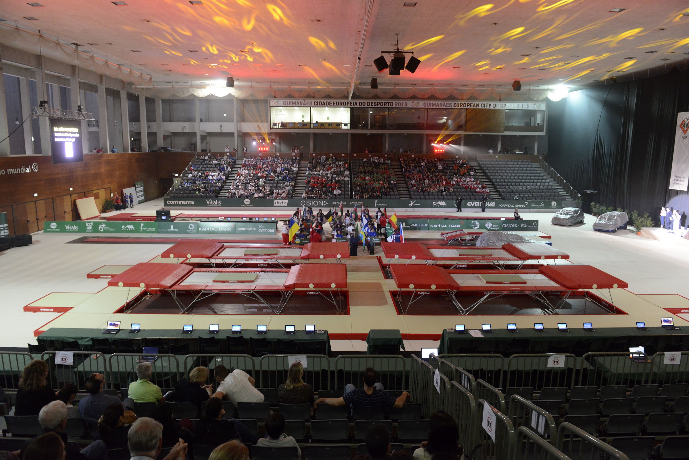 Campeonatos da Europa de Trampolins já começaram em Guimarães