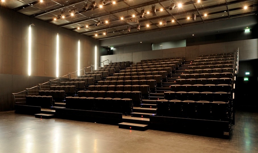 Sessão da Assembleia Municipal de Guimarães continua esta 3ª feira na Plataforma das Artes