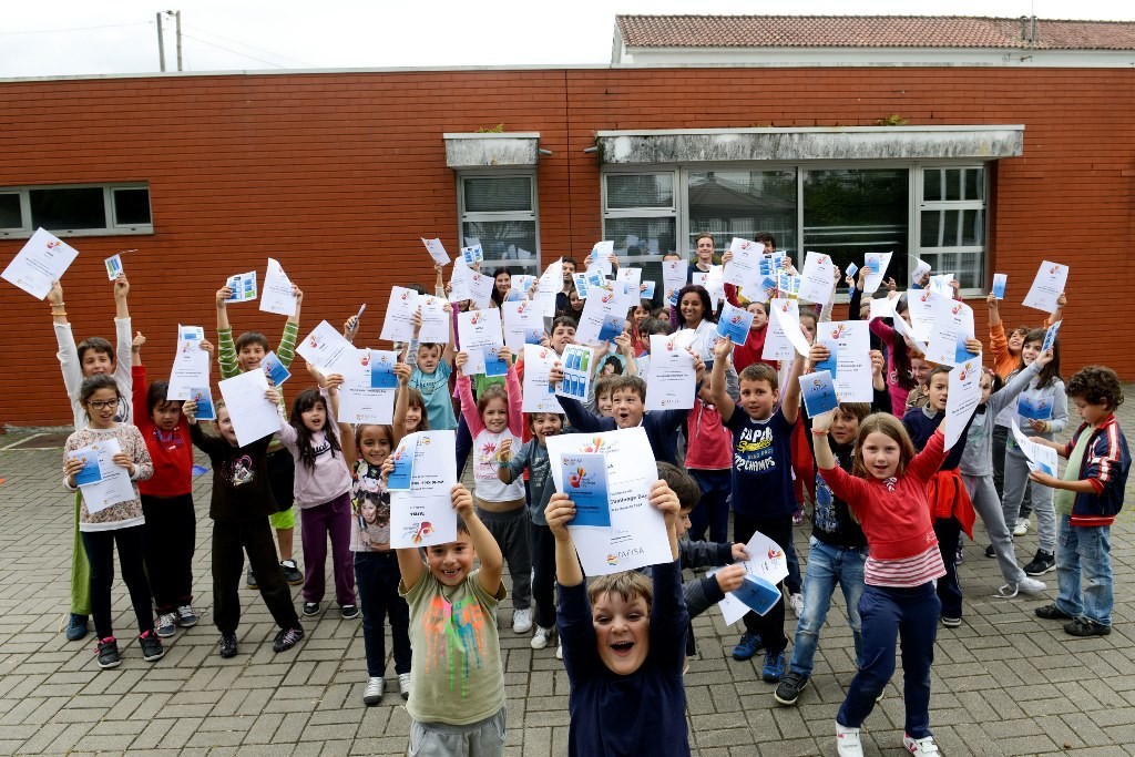 “Gold” escolar para Guimarães no evento desportivo com cidade húngara pelo “World Kids Challenge ...
