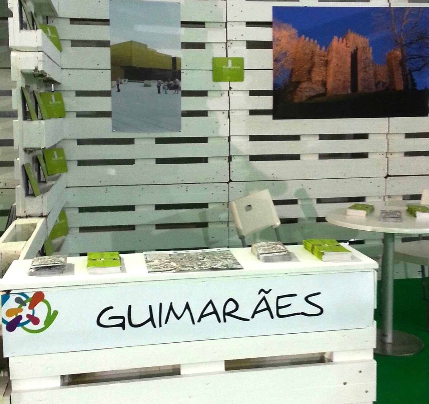 Guimarães promove-se em Espanha em mostra turística das cidades do Eixo Atlântico