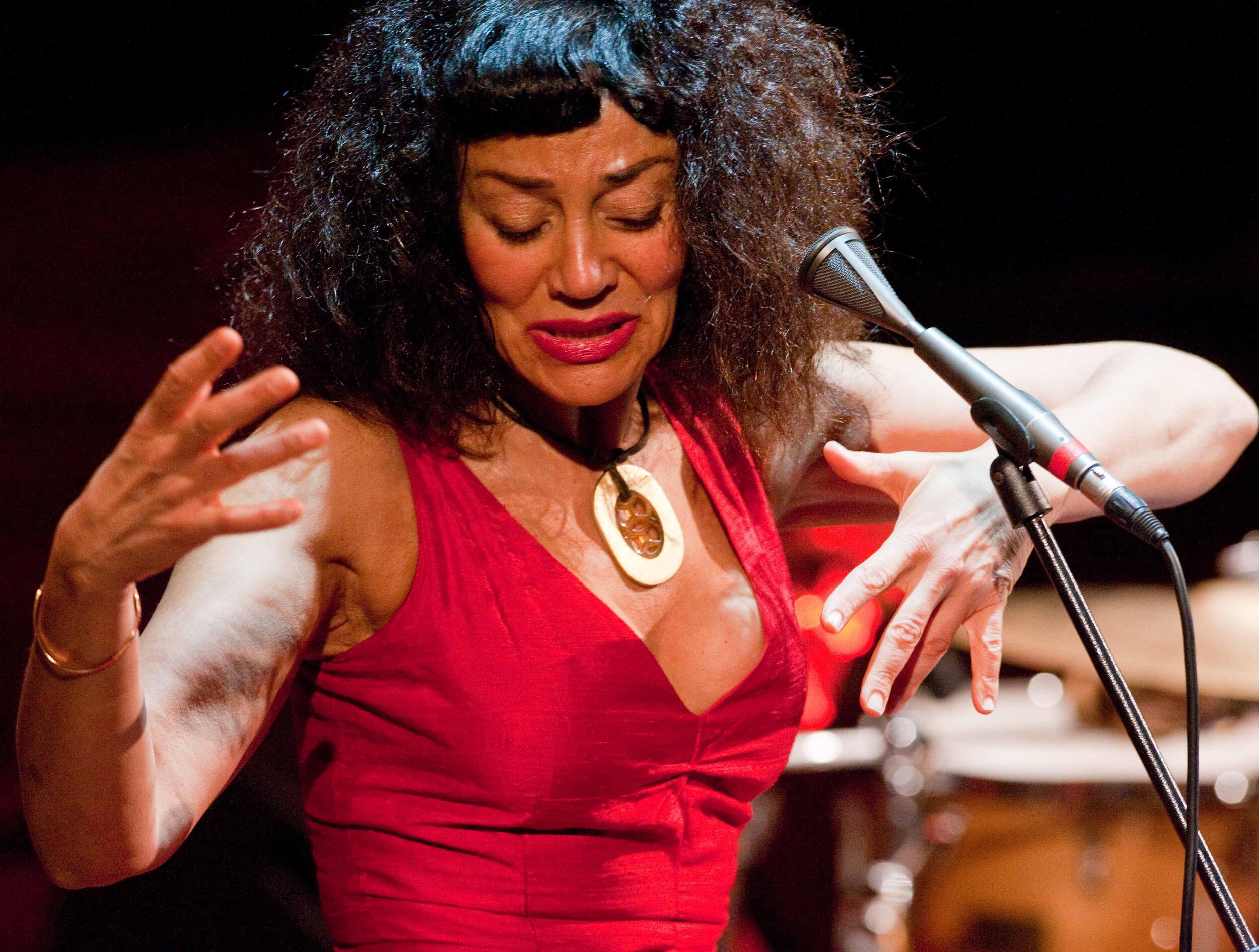 Maria João em Guimarães no regresso ao CCVF do ciclo Histórias de Jazz em Portugal