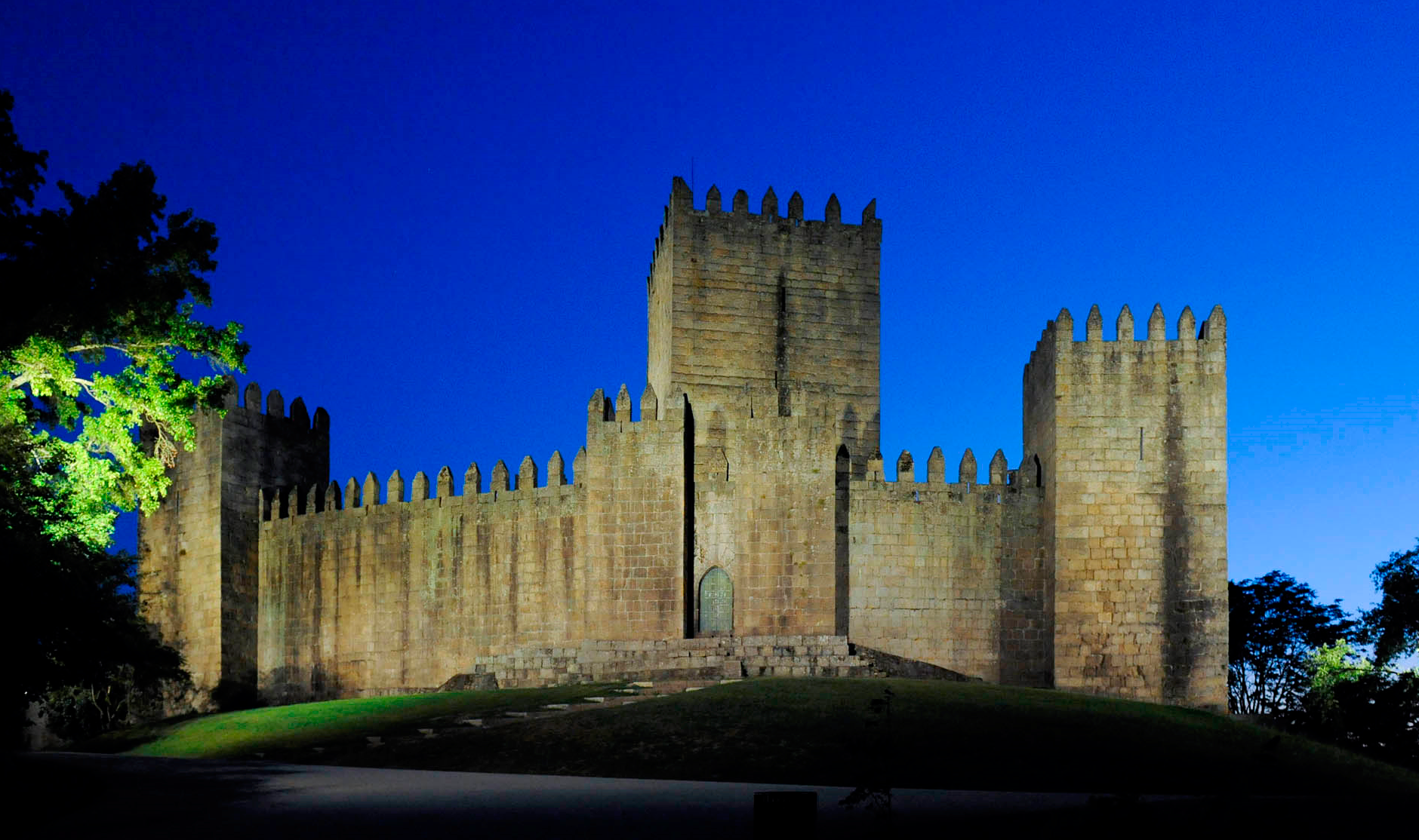 Castelo de Guimarães é o monumento mais visitado do Norte do país no 1º semestre de 2014