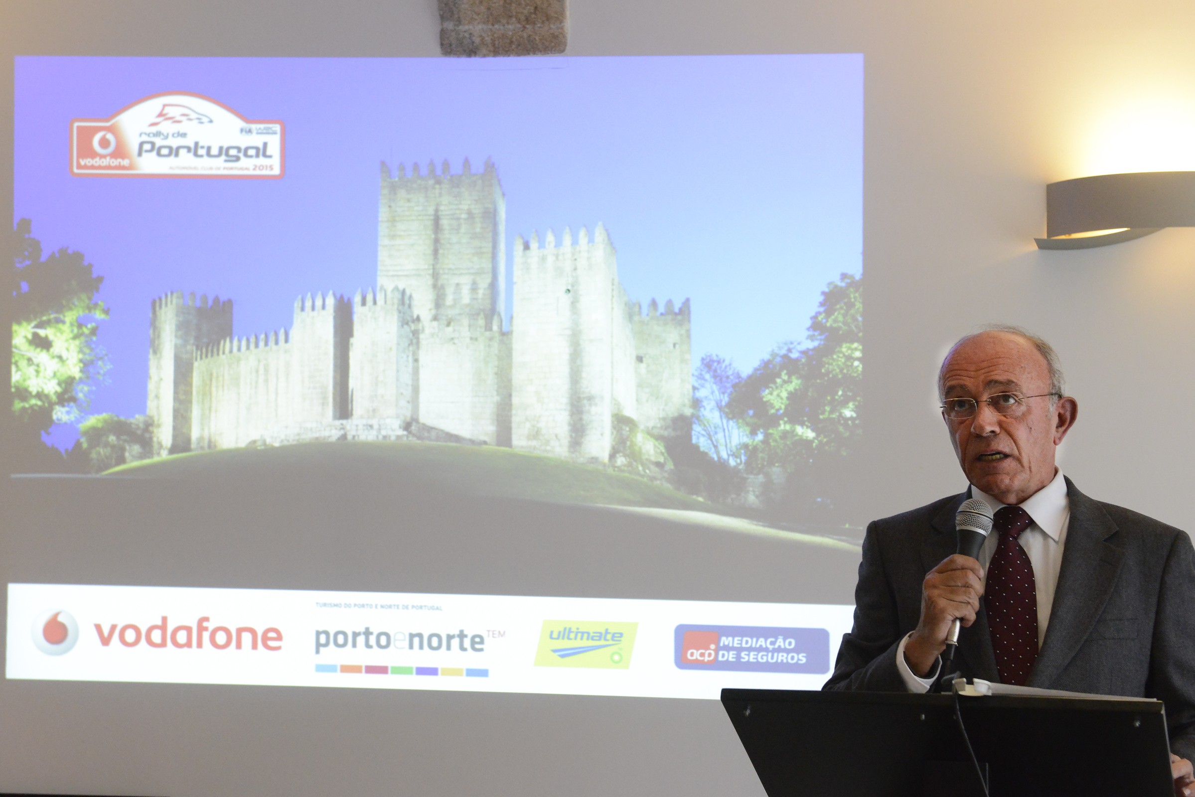 Percurso oficial do Rally de Portugal 2015 com início no Castelo de Guimarães
