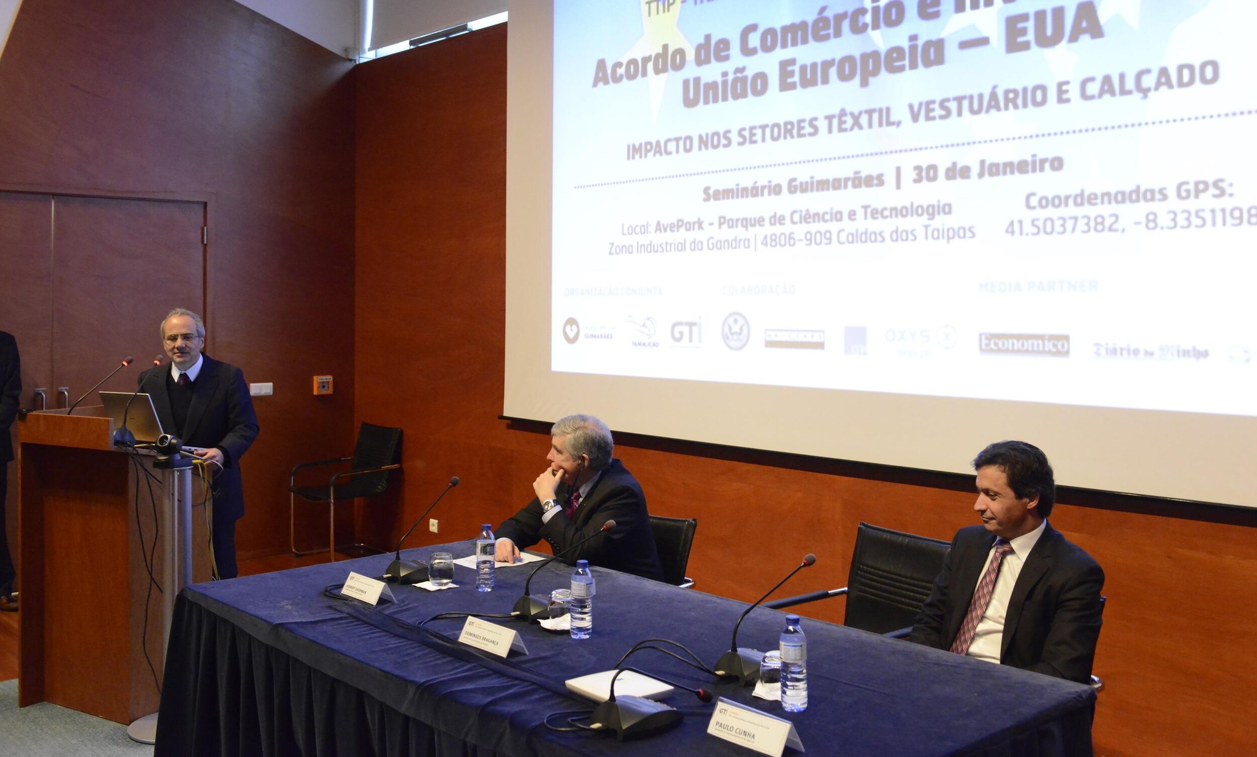 Embaixador dos EUA defendeu em Guimarães consumo de produtos portugueses