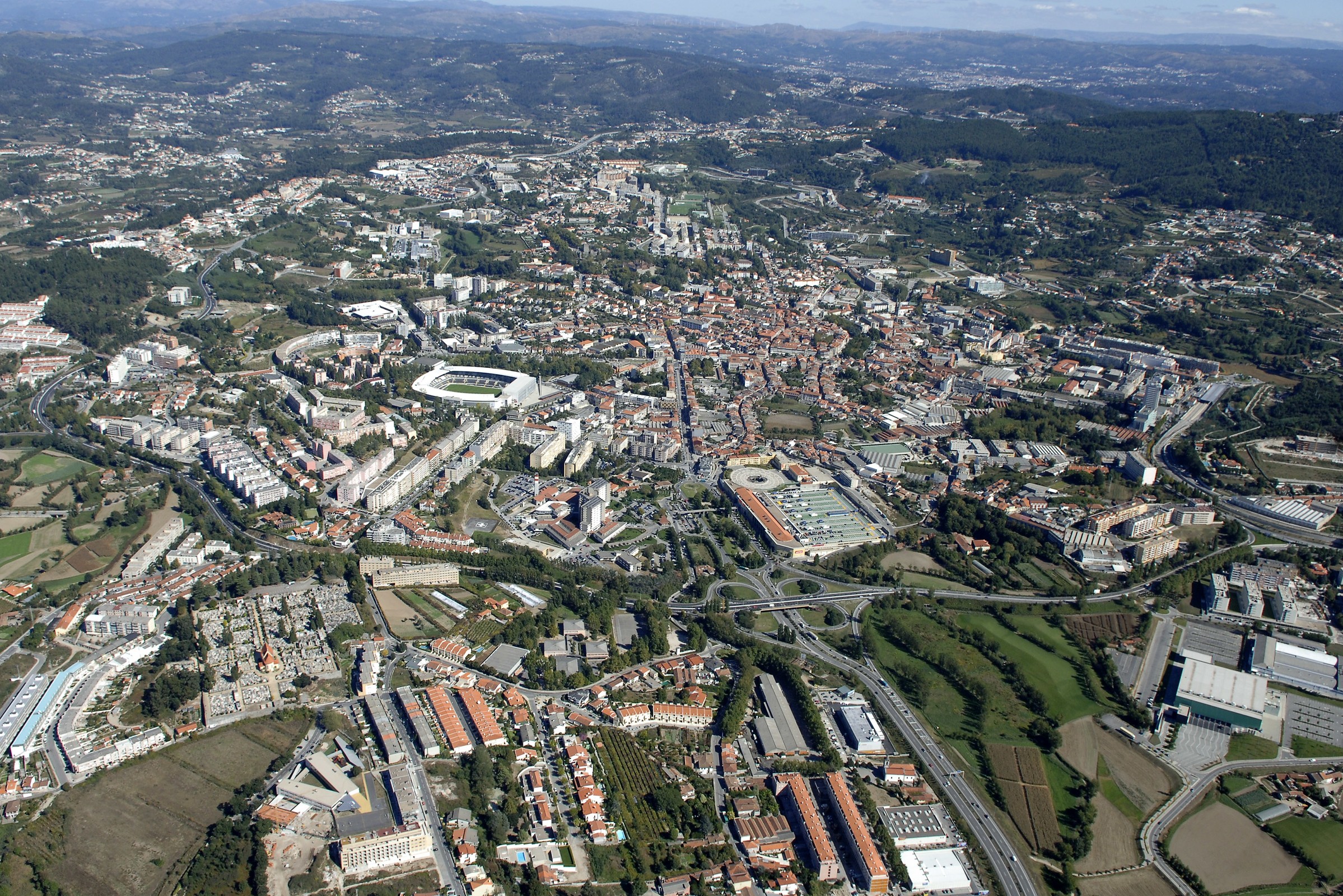 Guimarães coloca em prática “Plano de Desenvolvimento Social 2015-2020”