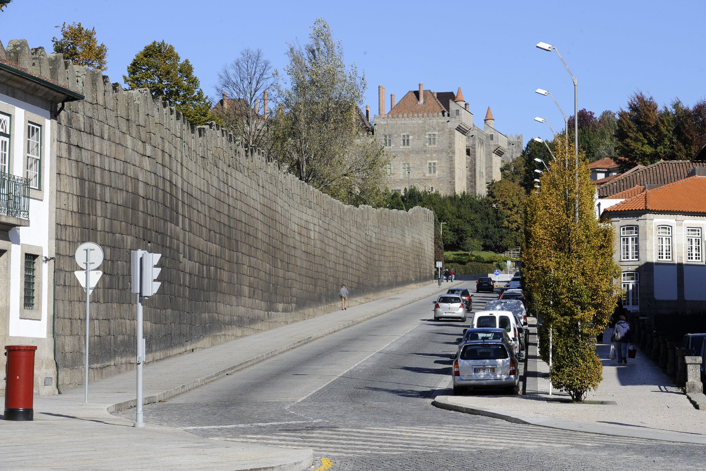 Alterações ao trânsito na Avenida Alberto Sampaio adiadas devido à instabilidade climatérica