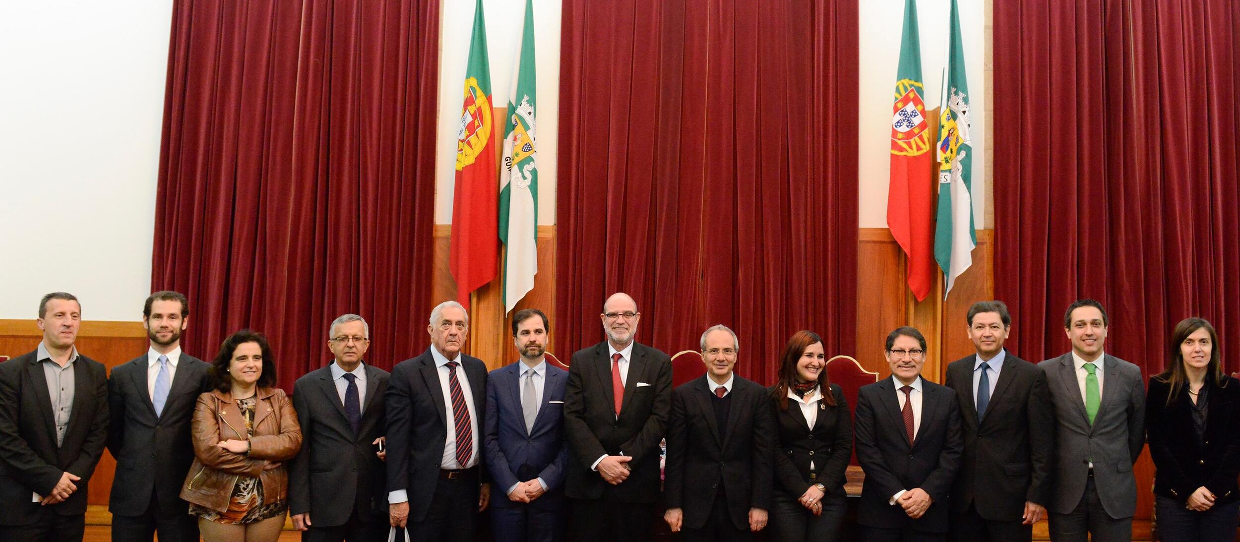 Embaixadores da América Latina disponíveis a mediar missões empresariais com Guimarães