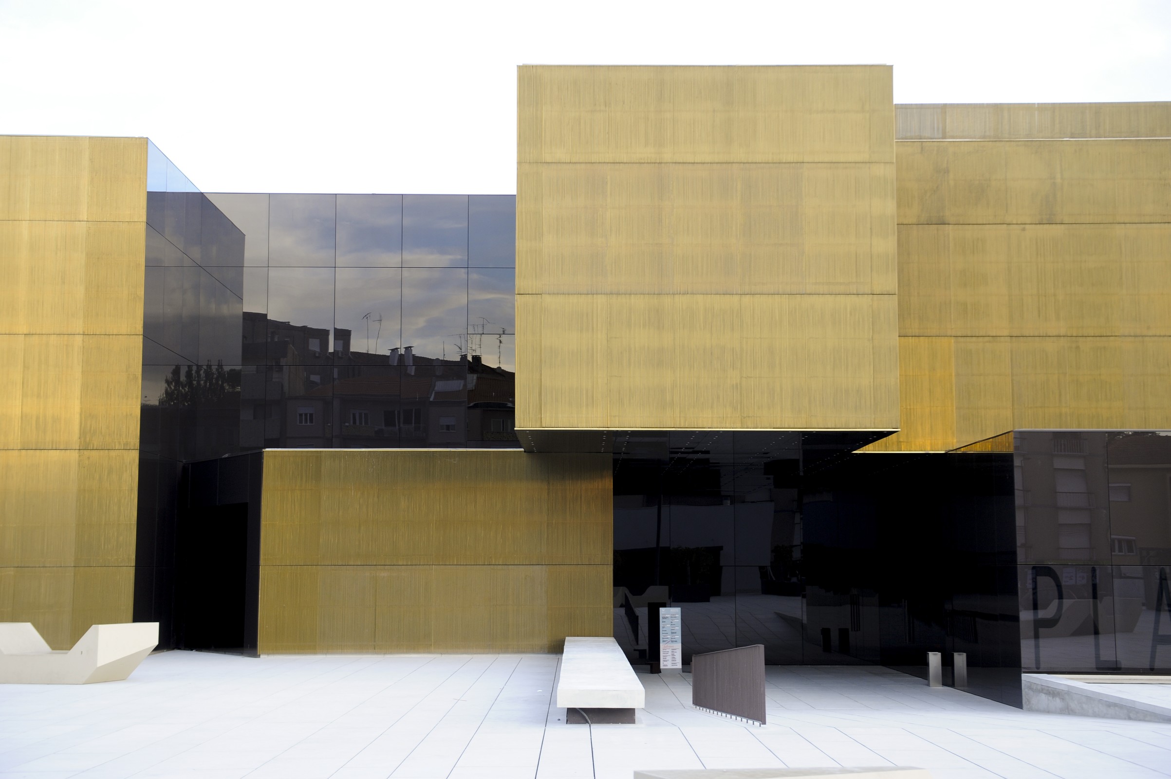 Câmara de Guimarães assina protocolos com instituições culturais do concelho