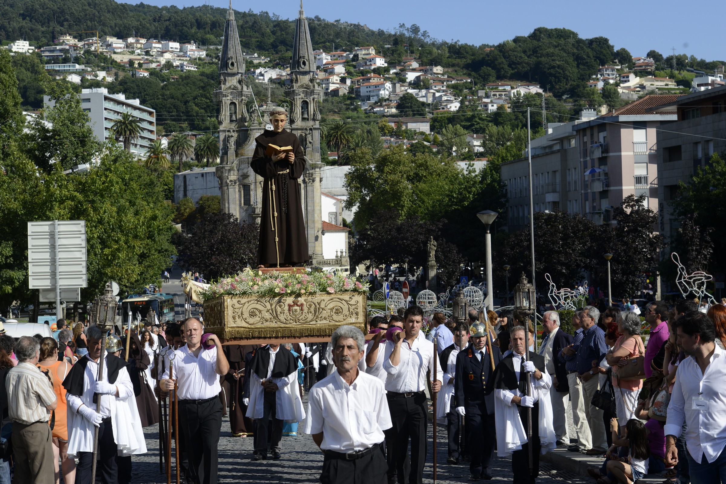 Roteiro imprescindível para ter à mão no 3º dia de Festas Gualterianas em Guimarães