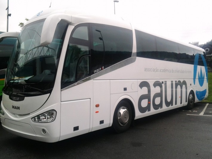Alunos do Instituto de Design com transporte assegurado entre Guimarães e Braga