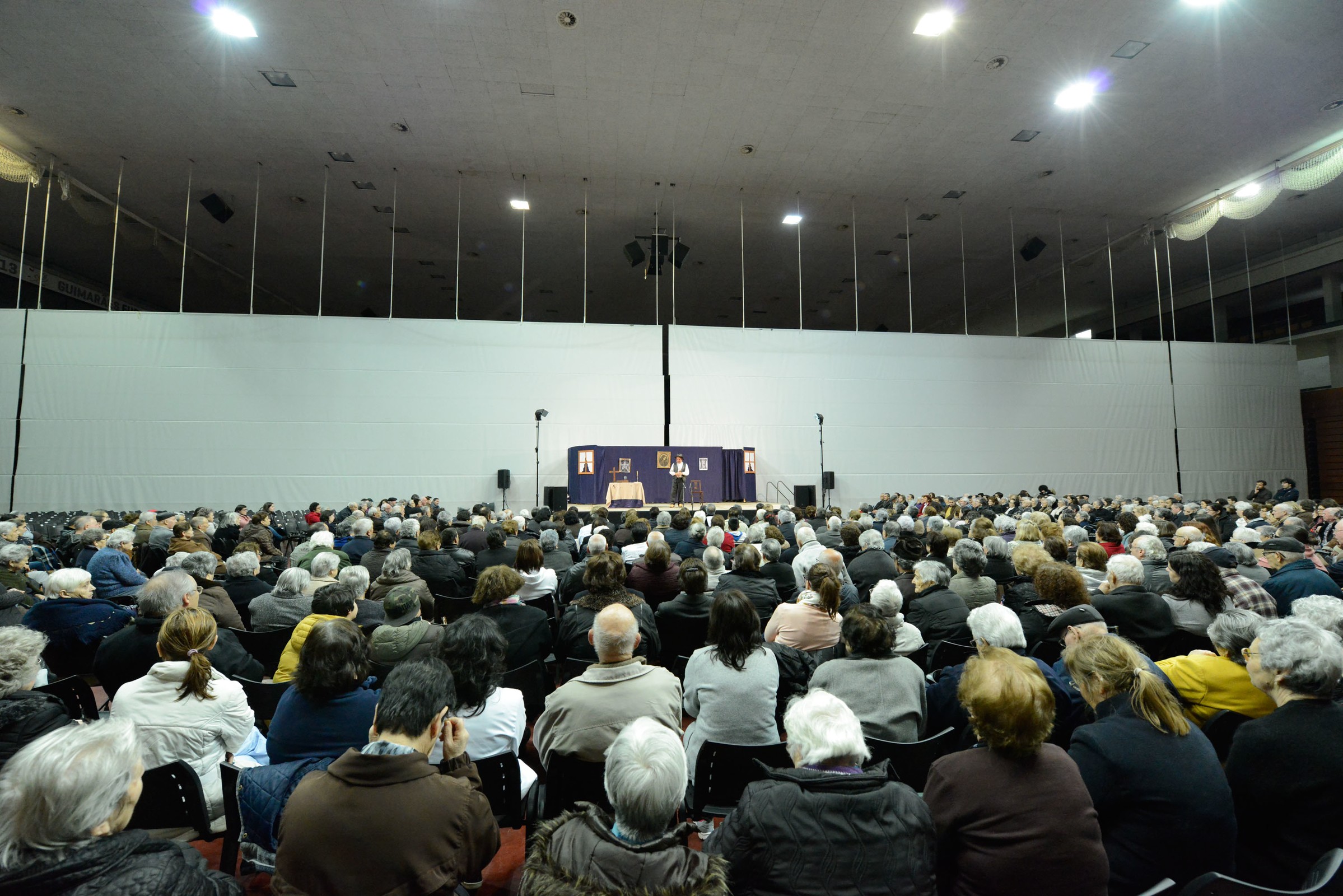 Idosos de Guimarães comemoram Dia Mundial do Teatro em 2016 com peça humorística