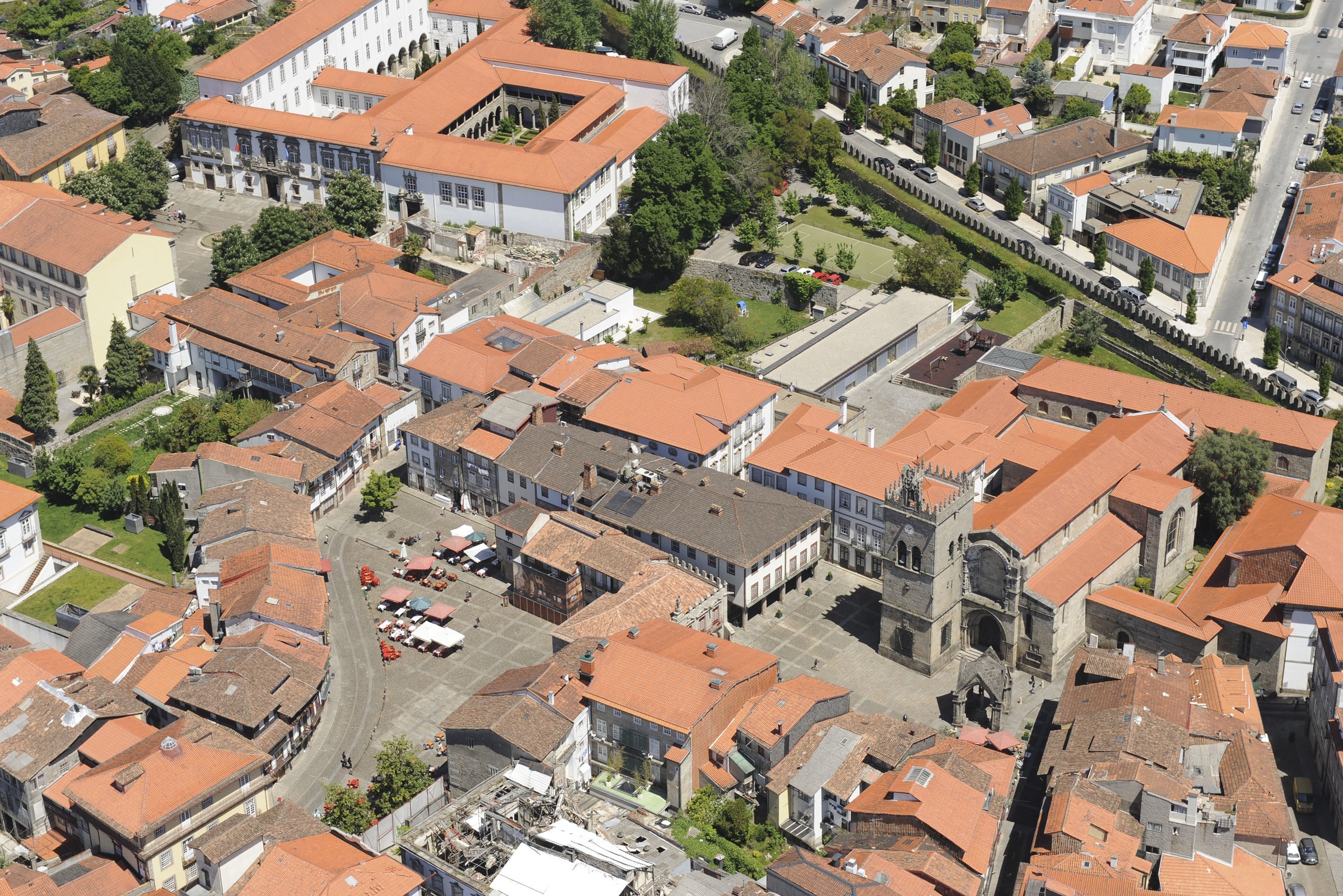 Centros Históricos classificados pela UNESCO isentos da taxa de IMI