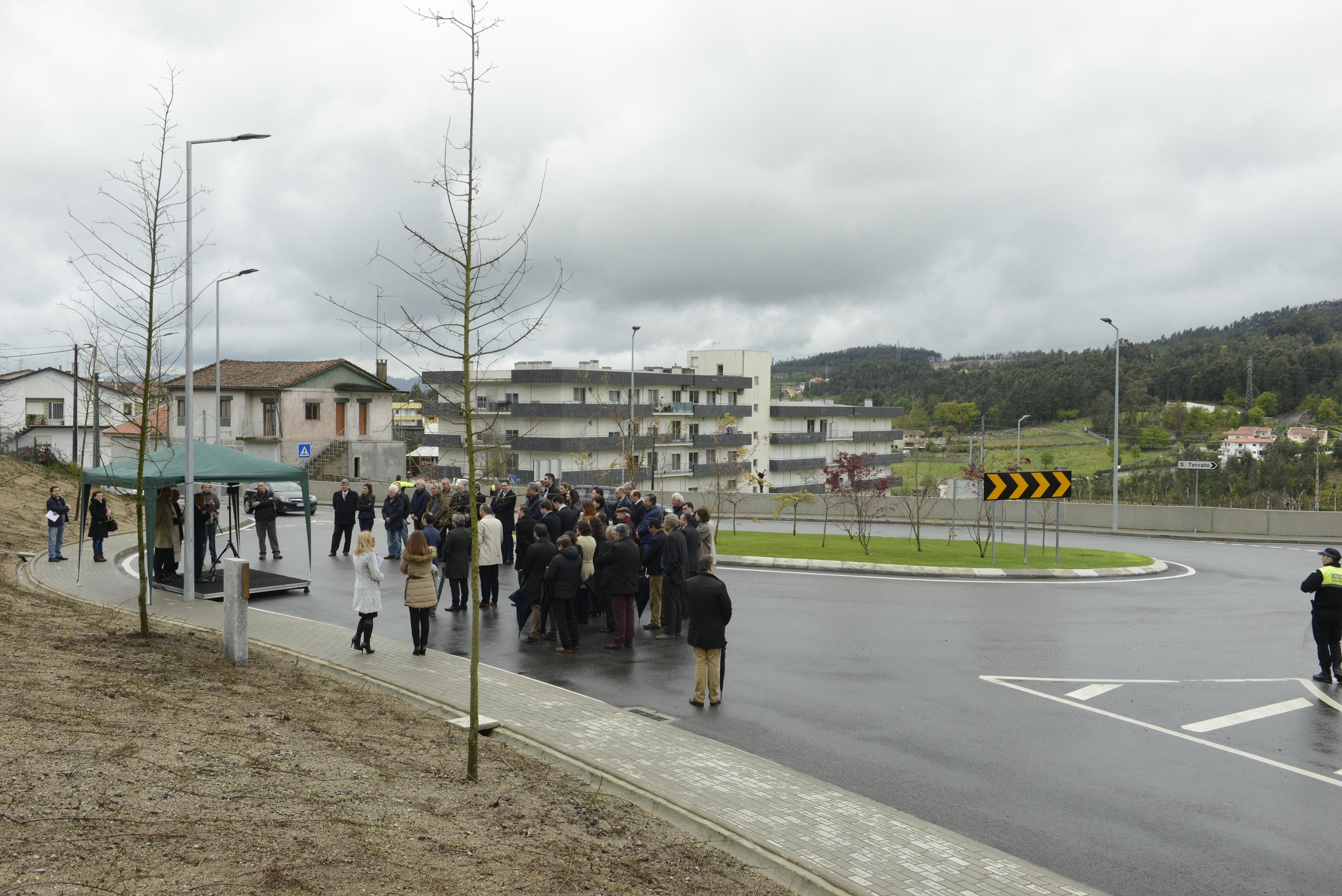 Câmara Municipal inaugurou obra que reabilitou entrada nascente de Guimarães