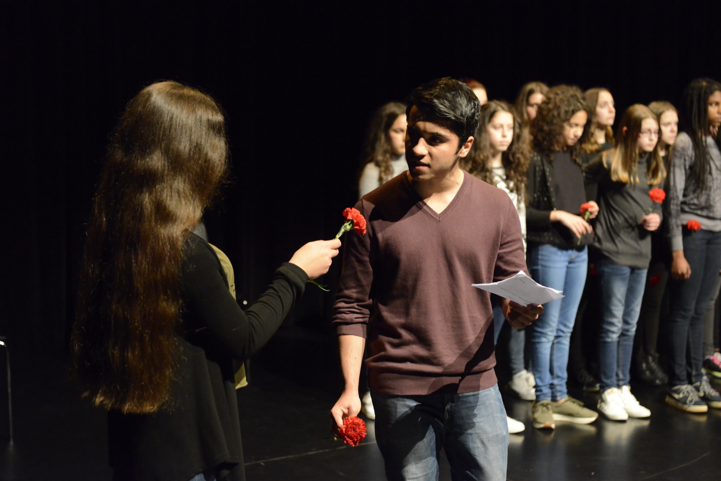 Escolas de Guimarães celebram Abril com a leitura encenada “Livre com um Livro”