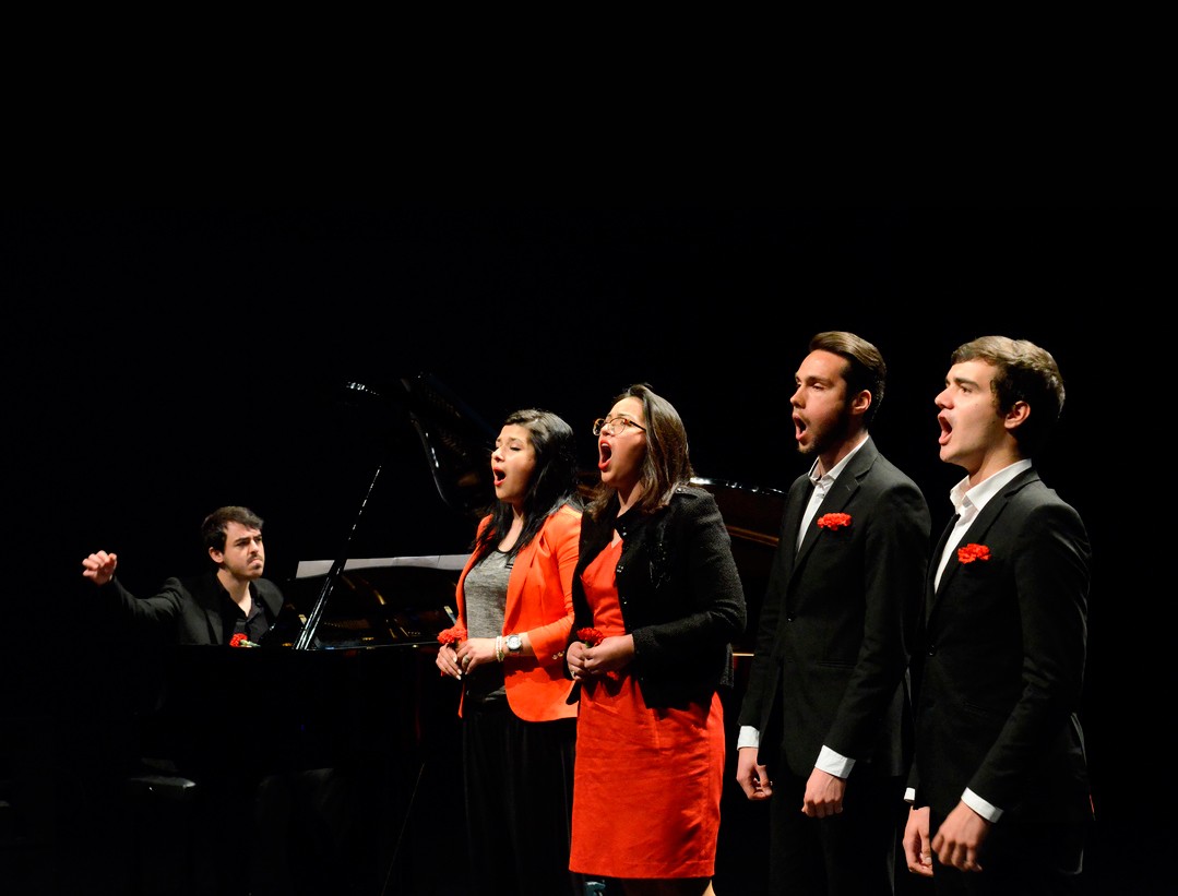 Guimarães comemorou 42 anos do 25 de abril com sessão solene na Plataforma das Artes