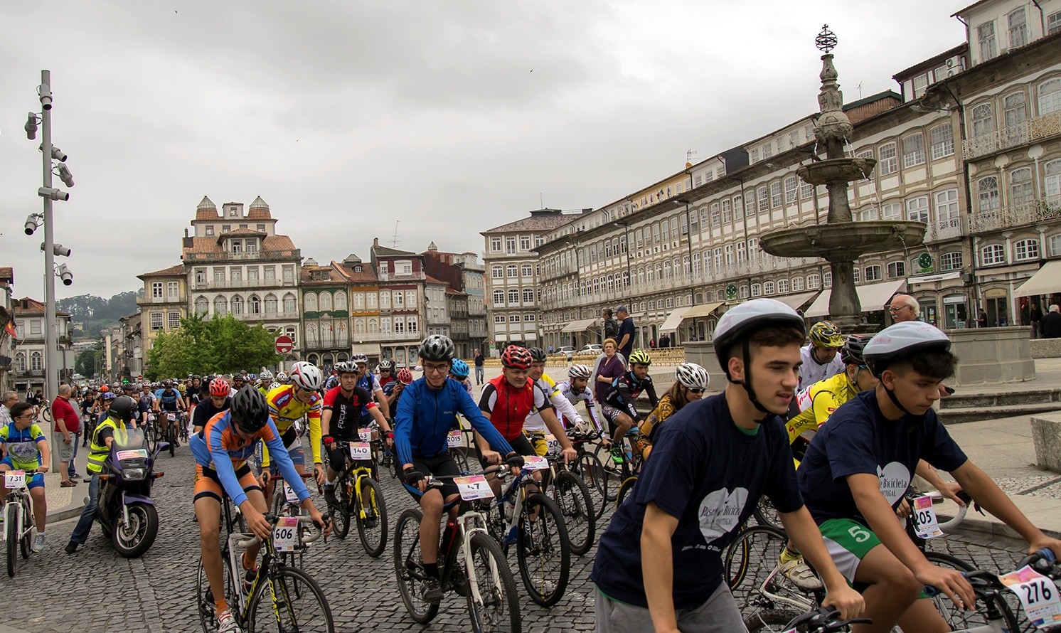Passeio de Bicicleta em Guimarães na manhã desta sexta-feira, Dia Um de Portugal