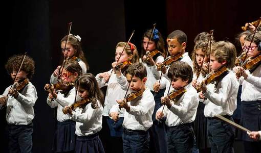 Concerto do grupo “Festival Moderno” este domingo no Centro Histórico de Guimarães