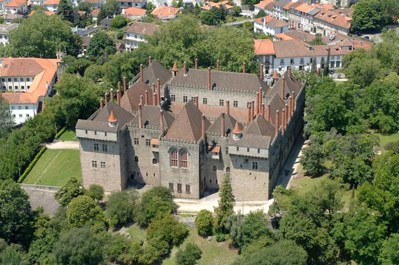 Governo e Universidades assinam em Guimarães contrato para a legislatura 2016-2020