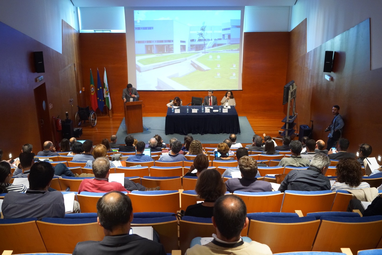 Guimarães recebeu sessão de informação sobre cidades e comunidades inteligentes