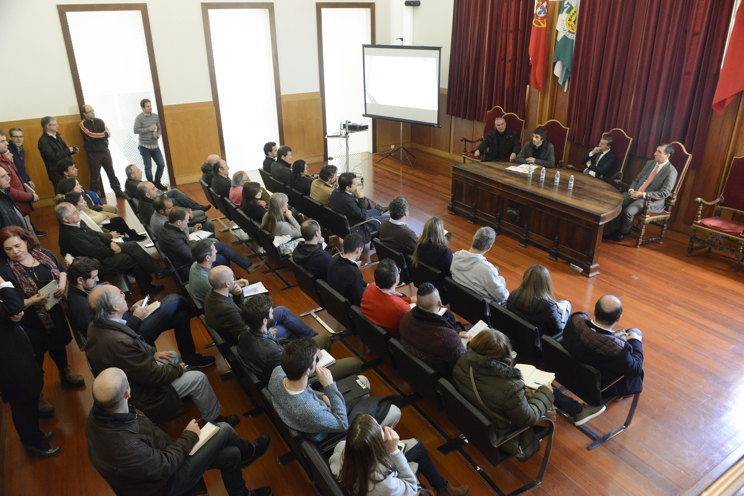Câmara de Guimarães acaba com o papel e vai licenciar obras por via digital