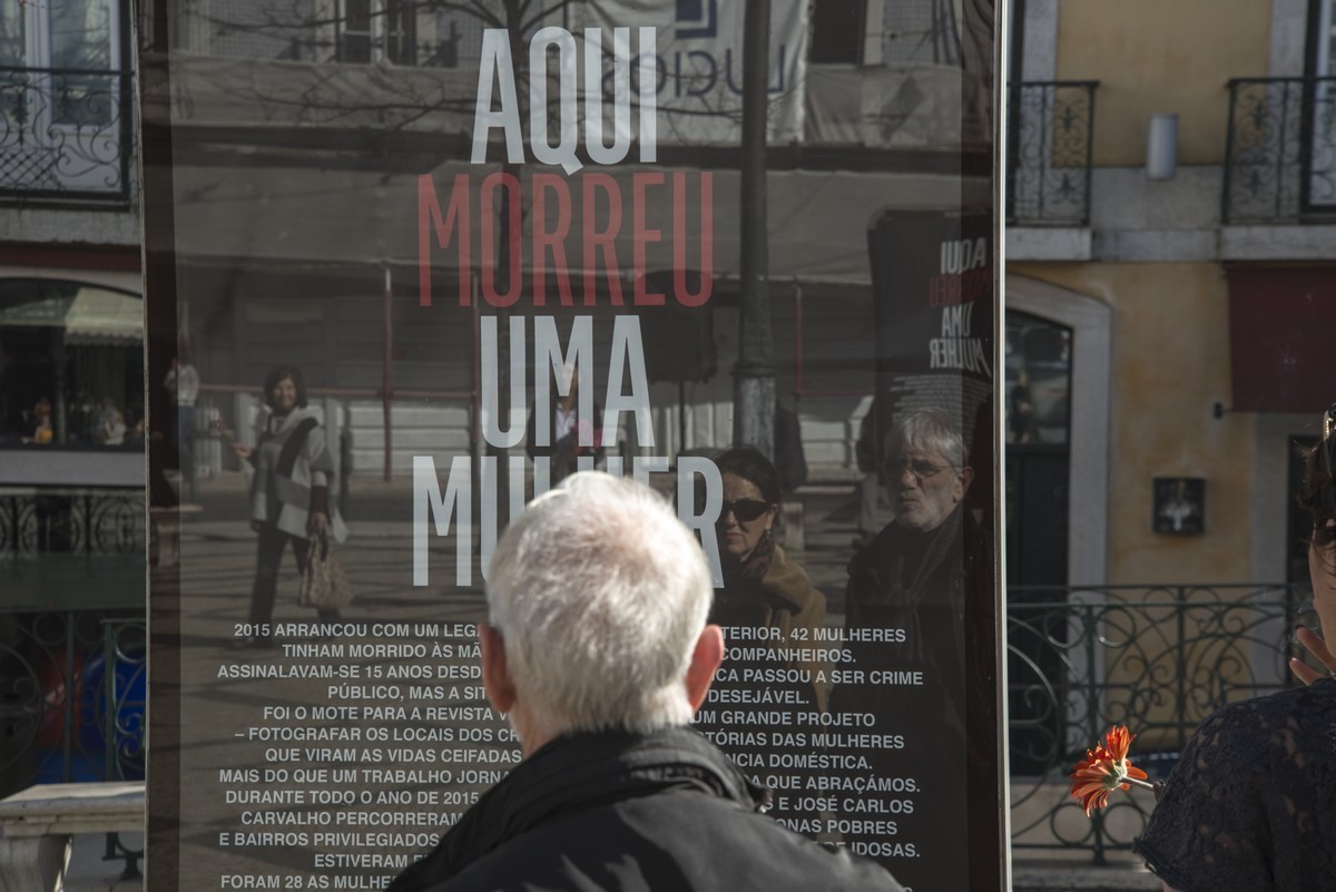 Exposição em Guimarães assinala 15 anos desde que a violência doméstica é crime público