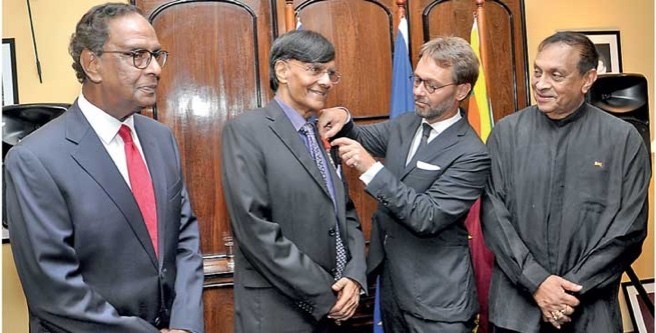 Presidente da Comissão de Acompanhamento da Capital Verde Europeia agraciado com a mais alta dist...