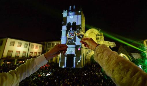Espetáculo multimédia no Centro Histórico de Guimarães na Passagem de Ano 2017/2018