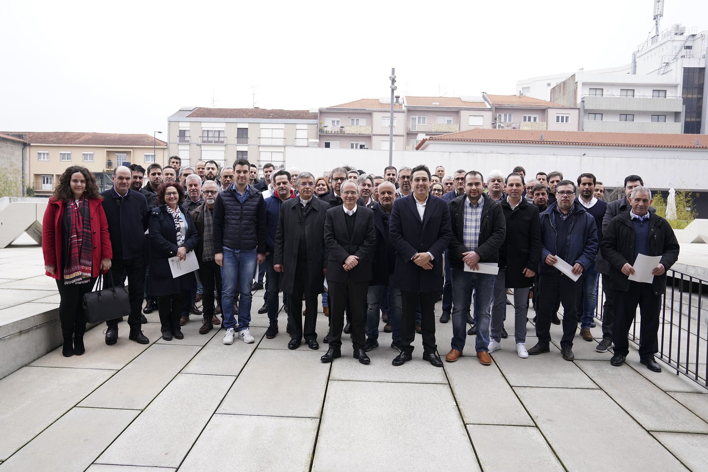 Câmara de Guimarães reforça apoio aos clubes e apresenta estudo sobre impacto económico no desporto