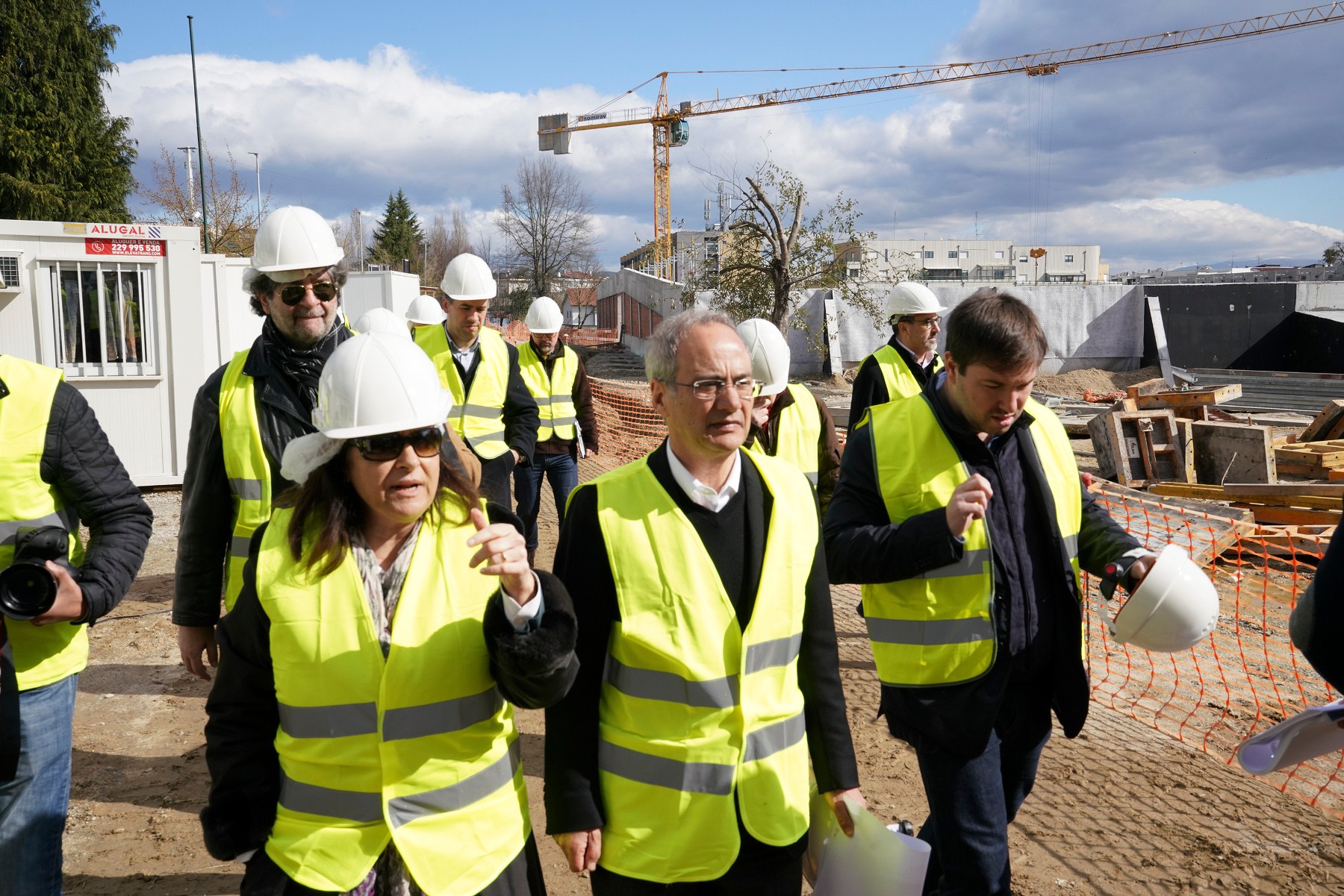 Domingos Bragança visitou obras em curso da nova Escola EB2,3 das Taipas