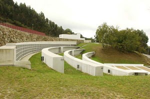 Câmara realiza hasta pública para concessão de jazigos no Cemitério de Monchique  