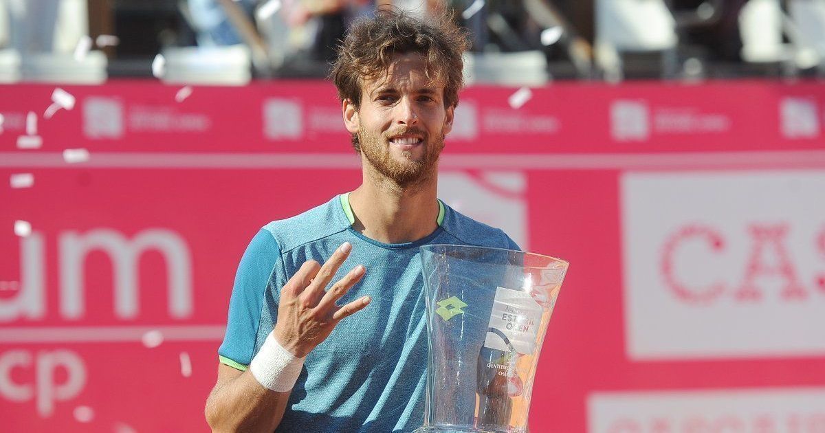 Câmara de Guimarães recebe João Sousa no Salão Nobre dos Paços do Concelho