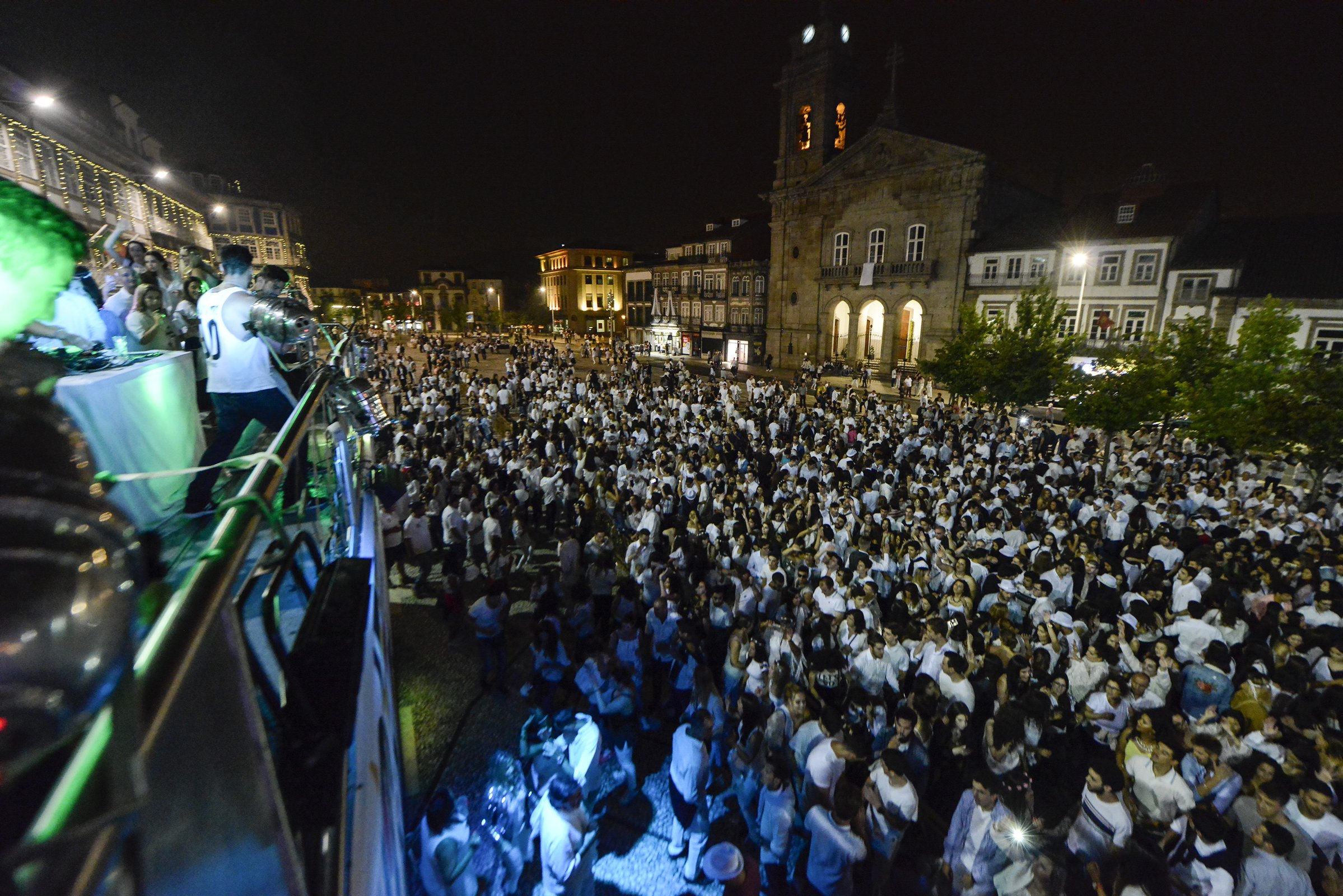 Trânsito condicionado devido a realização da Noite Branca no próximo sábado