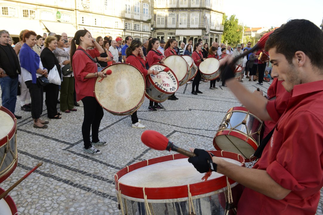 Bombos, fado, cantares ao desafio, folclore e concertos no primeiro dia das Festas Gualterianas
