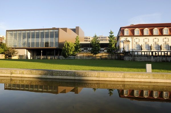 Guimarães recebe conferência do Quadrilátero para renovação do protocolo da bilhética integrada e...