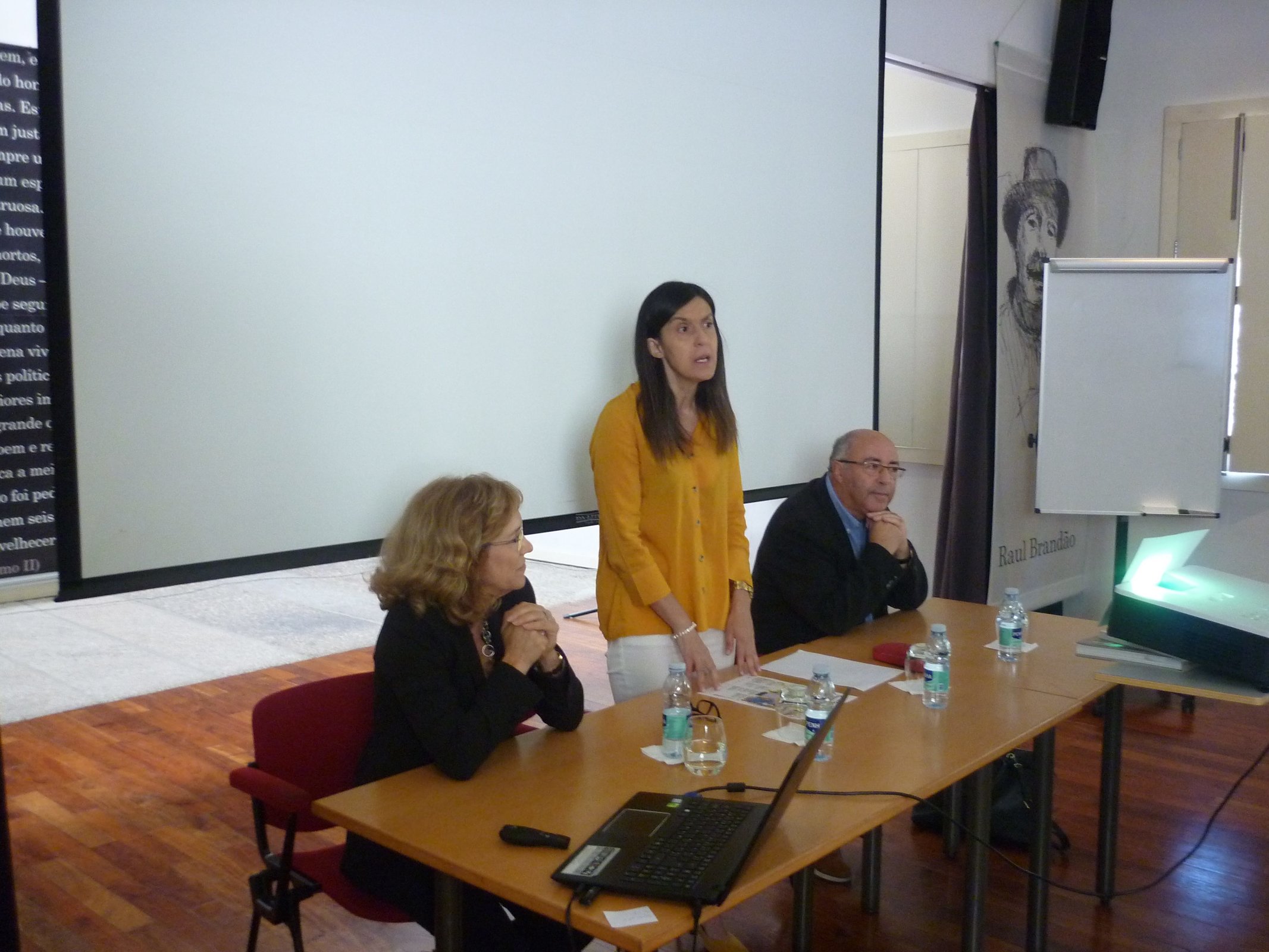Apelo à consciencialização da demência a marcar programa do Dia Internacional do Idoso