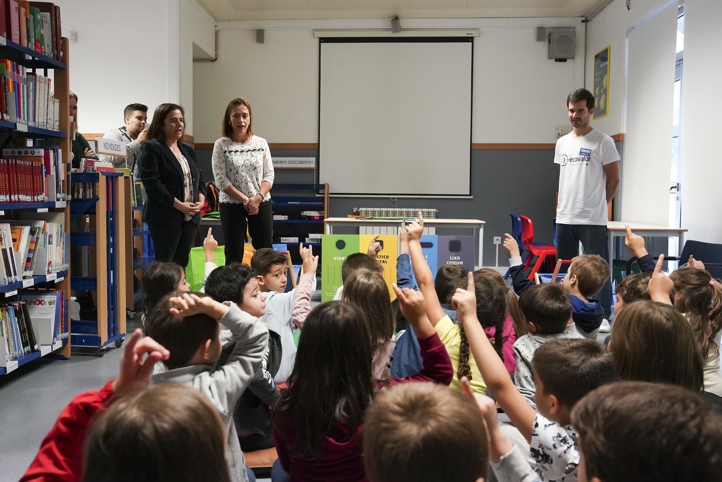 Ação de sensibilização nas escolas de Guimarães para a recolha seletiva de resíduos