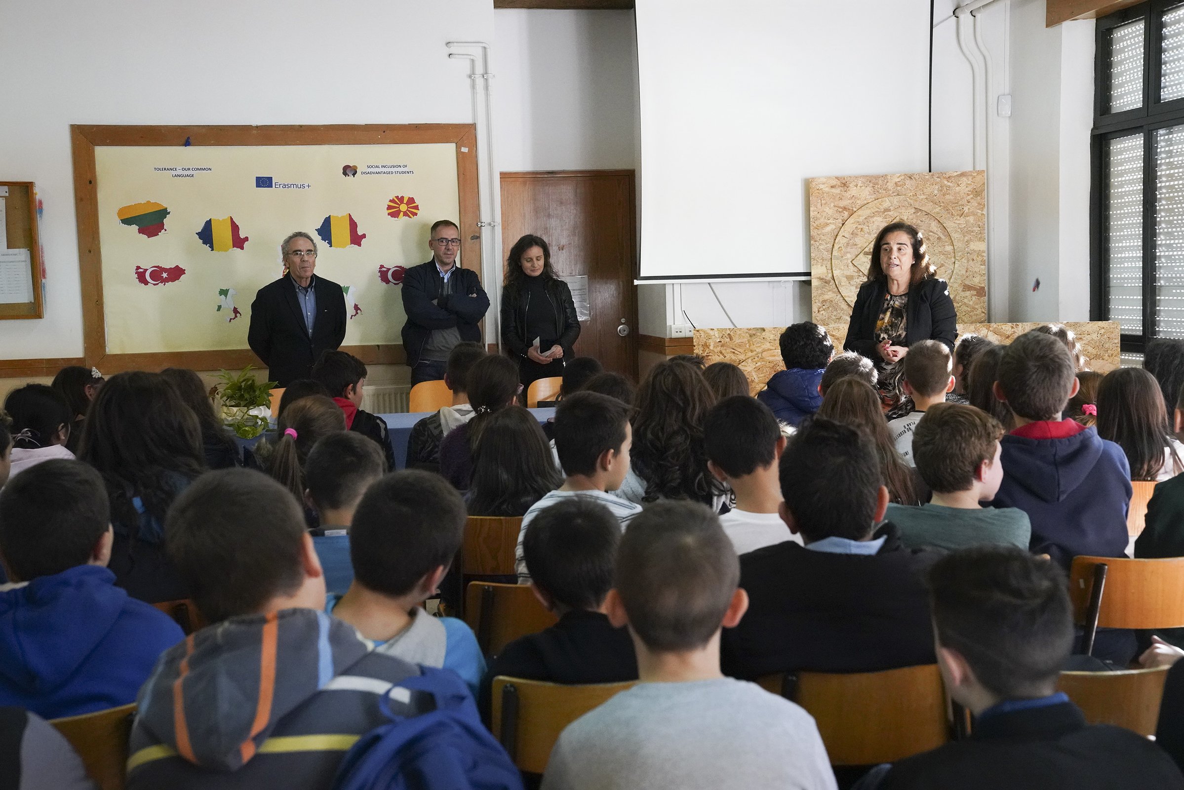 Alunos de Guimarães criam “obras” para exposição no Património da Humanidade