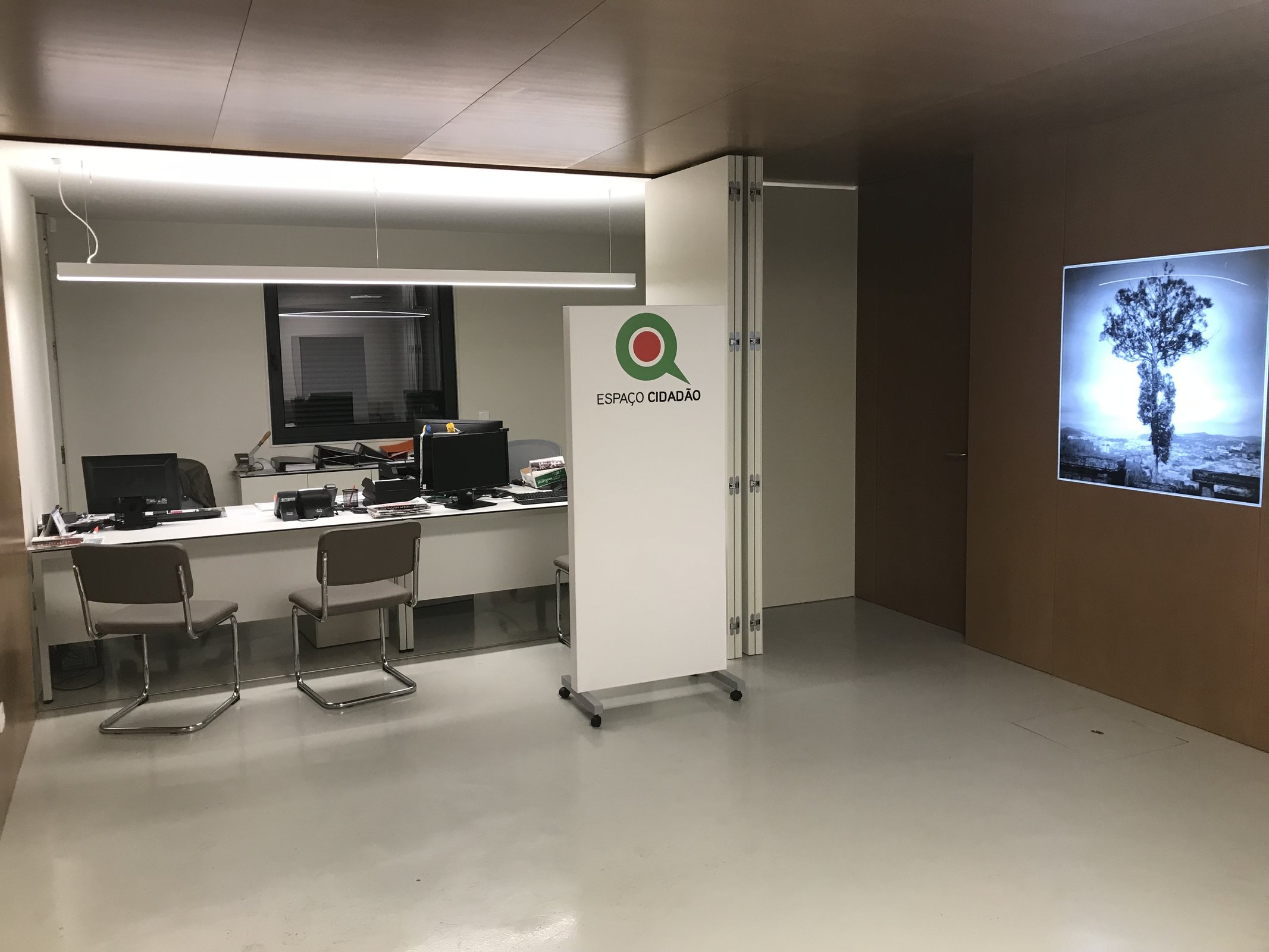 Secretário de Estado na inauguração  do Espaço do Cidadão de Urgezes, esta terça-feira