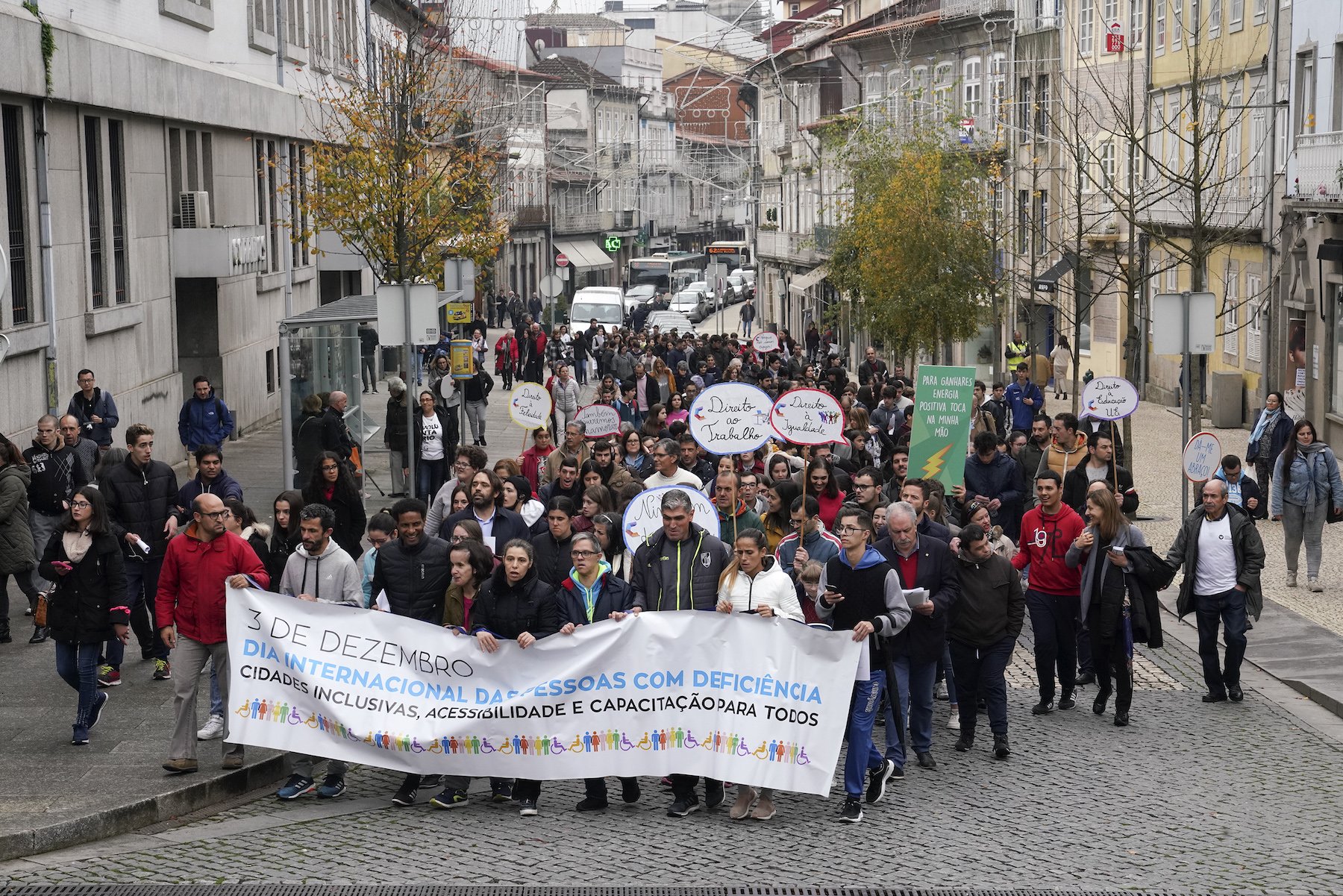 Domingos Bragança destaca esforço coletivo nas comemorações do Dia Internacional das Pessoas com ...
